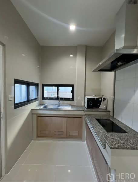 For Rent: 3-Bedroom Detached House at Setthasiri Srinakarin-Rama 9, Bangkok BRE8006, Bangkok, Hua Mak, Bang Kapi, Bangkok, 3 Bedrooms, 183 sqm, Single Detached House For Rent, by Hero Realtor Co., Ltd., 7359789 - DDproperty.com