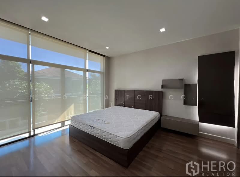 For Rent: 3-Bedroom Detached House at Setthasiri Srinakarin-Rama 9, Bangkok BRE8006, Bangkok, Hua Mak, Bang Kapi, Bangkok, 3 Bedrooms, 183 sqm, Single Detached House For Rent, by Hero Realtor Co., Ltd., 7359789 - DDproperty.com