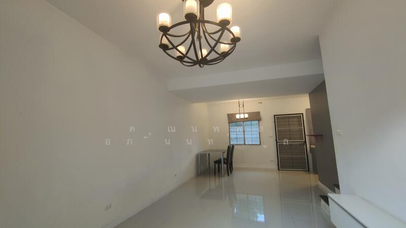 For Rent - ให้เช่า ทาวน์โฮม พฤกษา 83 ติด เซ็นทรัล ศาลายา, Nakhon Pathom