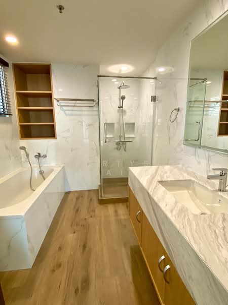The Rajdamri, Bangkok, Ratchadamri Road, Lumphini, Pathum Wan, Bangkok, 2 Bedrooms, 112 sqm, Condo For Rent, by PROPERTYSIGHTS REAL ESTATE, 7432904 - DDproperty.com