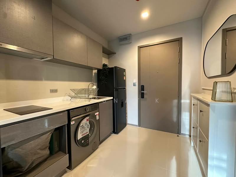 Life Asoke Hype, Bangkok, 339 Chaturathit Rd, Makkasan, Ratchathewi, Bangkok, 1 Bedroom, 32 sqm, Condo For Rent, by Jarunat K, 7445919 - DDproperty.com
