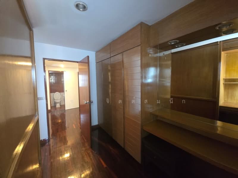 Low-rise Apartment 3 bedroom for rent between BTS Ari-Saphan Khwai, Bangkok, Phaholyothin 5, Samsen Nai, Phaya Thai, Bangkok, 3 Bedrooms, 200 sqm, Apartment For Rent, by ปรีชา จิตต์สมนึก, 7452818 - DDproperty.com