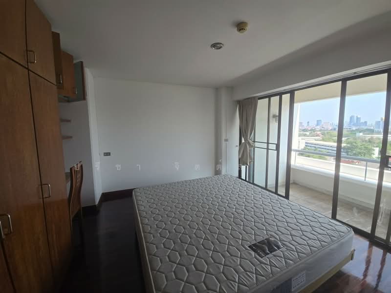 Low-rise Apartment 3 bedroom for rent between BTS Ari-Saphan Khwai, Bangkok, Phaholyothin 5, Samsen Nai, Phaya Thai, Bangkok, 3 Bedrooms, 200 sqm, Apartment For Rent, by ปรีชา จิตต์สมนึก, 7452818 - DDproperty.com