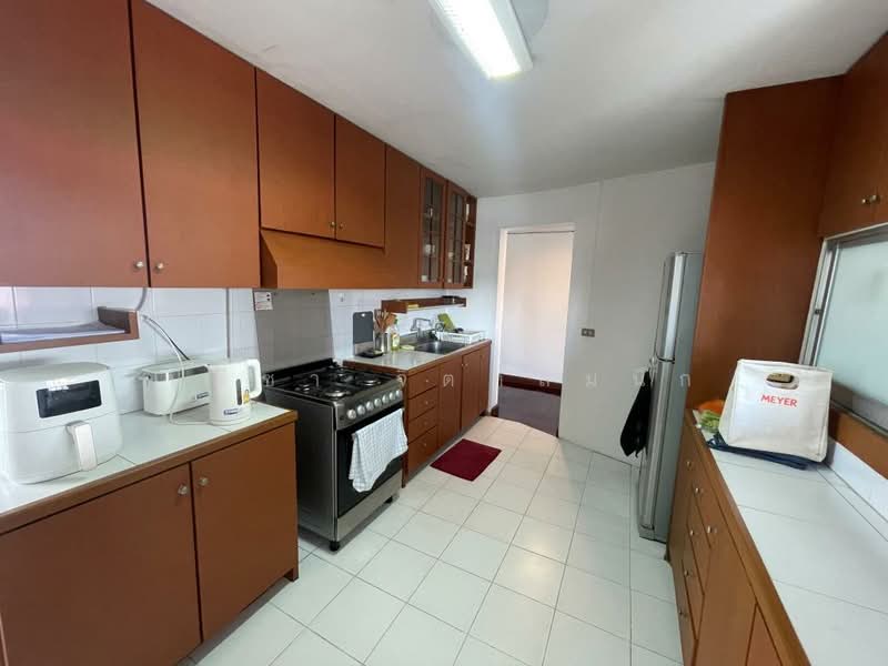 Low-rise Apartment 3 bedroom for rent between BTS Ari-Saphan Khwai, bangkok, Phaholyothin 5, Samsen Nai, Phaya Thai, Bangkok, 3 Bedrooms, 200 sqm, Apartment For Rent, by ปรีชา จิตต์สมนึก, 7452818 - DDproperty.com