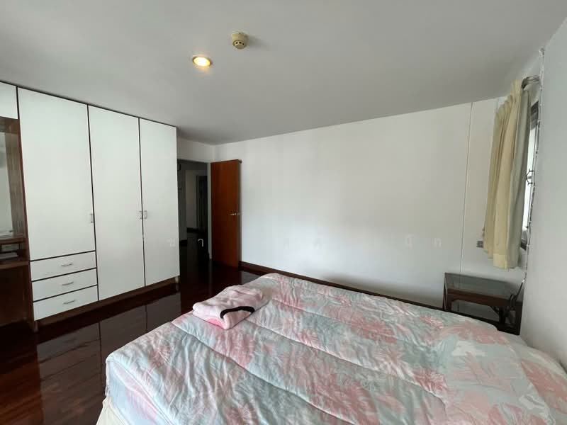 Low-rise Apartment 3 bedroom for rent between BTS Ari-Saphan Khwai, bangkok, Phaholyothin 5, Samsen Nai, Phaya Thai, Bangkok, 3 Bedrooms, 200 sqm, Apartment For Rent, by ปรีชา จิตต์สมนึก, 7452818 - DDproperty.com