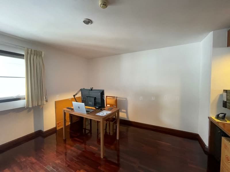Low-rise Apartment 3 bedroom for rent between BTS Ari-Saphan Khwai, bangkok, Phaholyothin 5, Samsen Nai, Phaya Thai, Bangkok, 3 Bedrooms, 200 sqm, Apartment For Rent, by ปรีชา จิตต์สมนึก, 7452818 - DDproperty.com
