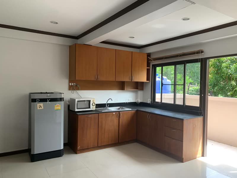 8R0066 This house for rent 3 bedroom 2 bathroom 30,000/month at chalong have fully furnished, ภูเก็ต, ฉลอง, เมืองภูเก็ต, ภูเก็ต, 200 ตร.ม., ทาวน์เฮ้าส์ ให้เช่า, โดย PK LIFE Property, 7473618 - DDproperty.com