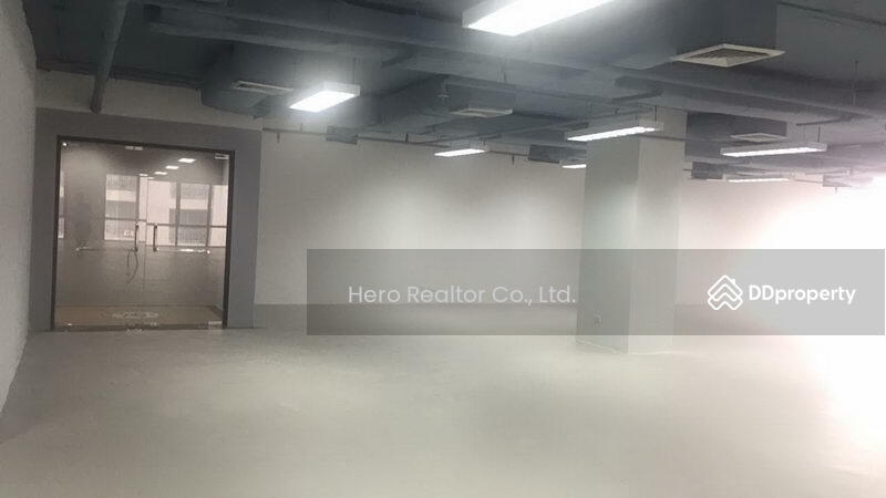 For Rent - For Rent Office Space Sukhumvit 21 BTS Asok MRT Sukhumvit Watthana BRE4484, Bangkok