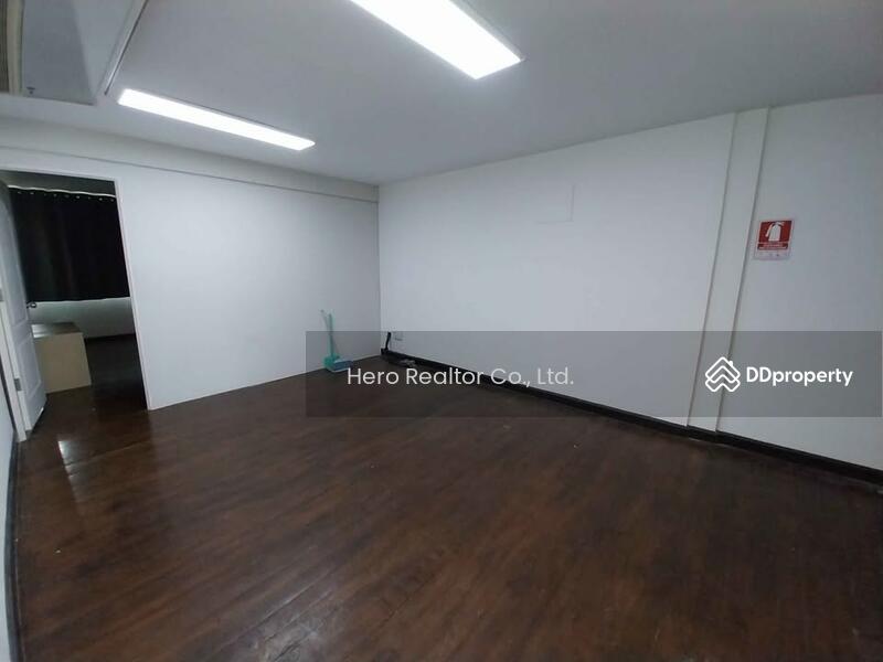 For Rent - For Rent Bangkok Shophouse Sukhumvit 55 BTS Thong Lo Watthana bre11739, Bangkok