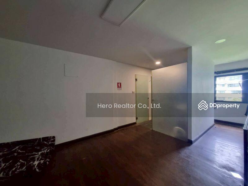 For Rent - For Rent Bangkok Shophouse Sukhumvit 55 BTS Thong Lo Watthana bre11739, Bangkok