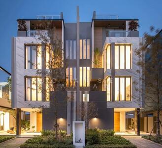 ขาย - IDEN LUXURY PENTHOUSE ON GROUND SUKHUMVIT 101 BTS Punnawithi, กรุงเทพ