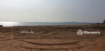 ขาย - ที่ดินนาจอมเทียน 6 ติดทะเลนาจอมเทียนหาดทรายทองข้างโรงแรมทรายสวรรค์ พื้นที่ 9-3-81ไร่ 120ล้านบาทต่อไร, ชลบุรี