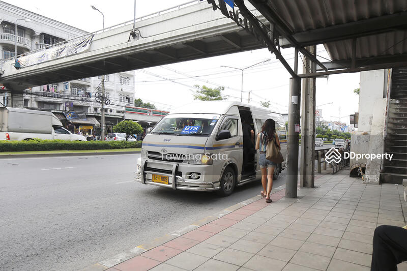 Van Transport in Bangkok - Bangkhen