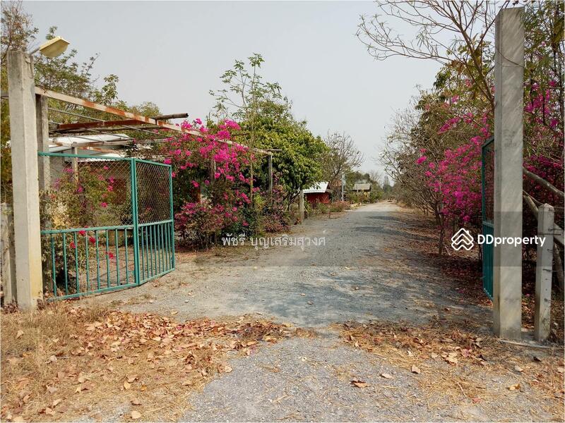 ทางเข้าด้านหน้า