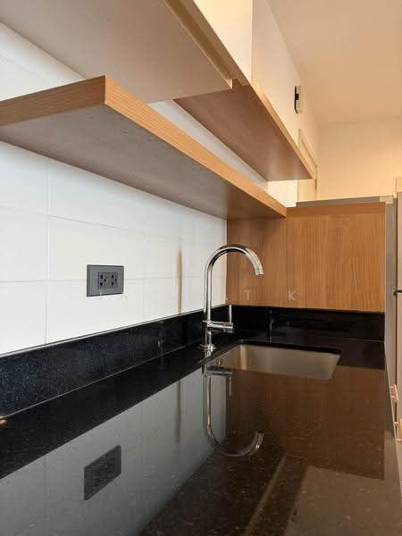 Blocs 77, Bangkok, 291 On Nut Rd, Phra Kanong Nua, Watthana, Bangkok, 1 Bedroom, 40 sqm, Condo For Rent, by Jarunat K, 7616870 - DDproperty.com