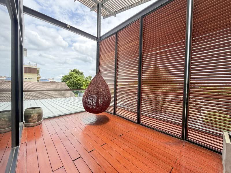 No Name, Bangkok, 52 Pridi Banomyong 26, Phra Kanong Nua, Watthana, Bangkok, 4 Bedrooms, 716 sqm, Single Detached House For Sale, by Amolraya Tongsuk, 7646742 - DDproperty.com