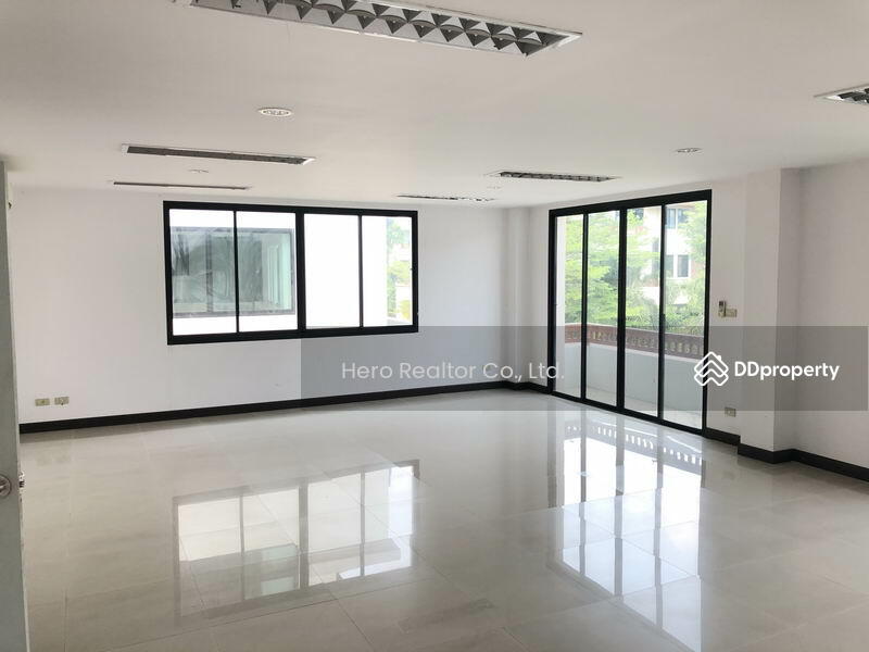 ให้เช่า - For Rent Bangkok Home Office Pracha Uthit Huai Khwang BRE12614, กรุงเทพ