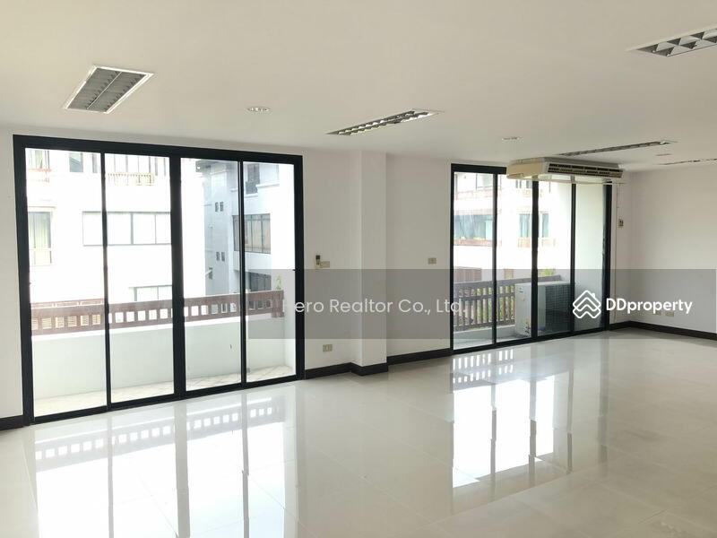 ให้เช่า - For Rent Bangkok Home Office Pracha Uthit Huai Khwang BRE12614, กรุงเทพ
