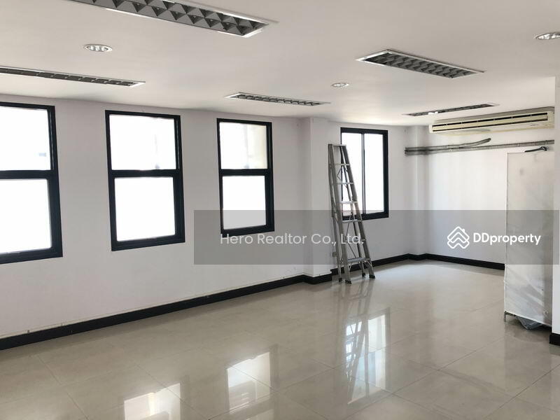 For Rent - For Rent Bangkok Home Office Pracha Uthit Huai Khwang BRE12614, Bangkok