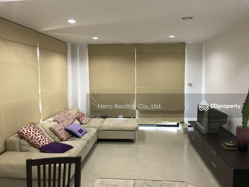 ให้เช่า - For Rent Bangkok Home Office Pracha Uthit Huai Khwang BRE12614, กรุงเทพ