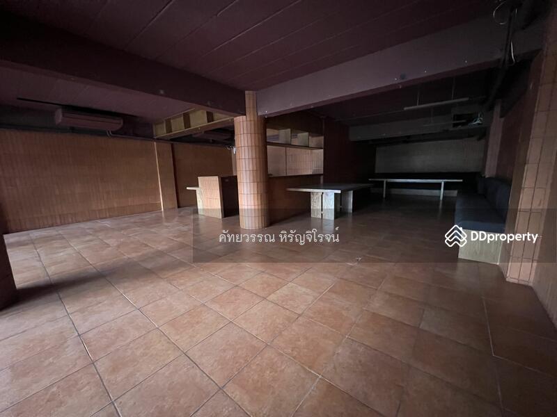 For Rent - Space for rent , Thonglor 55 , 200sq.m. , For Restaurant , Spa , Hair Salon , Bar , Rent 250,000 B/m, Bangkok