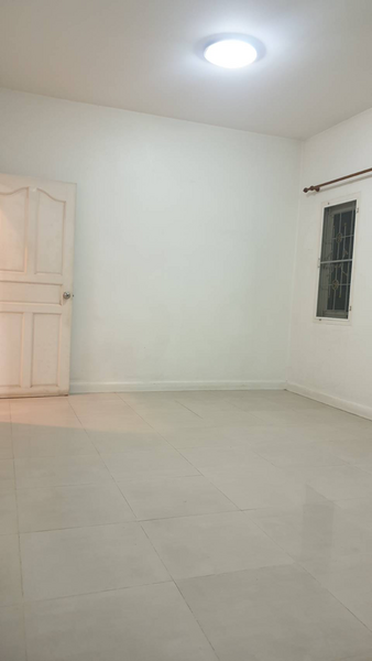 คลองสองต้นนุ่น, Bangkok, คลองสองต้นนุ่น, Khlong Song Ton Nun, Lat Krabang, Bangkok, , 270 sqm, Office Space For Rent, by Sumonporn Chanprachak, 7732389 - DDproperty.com