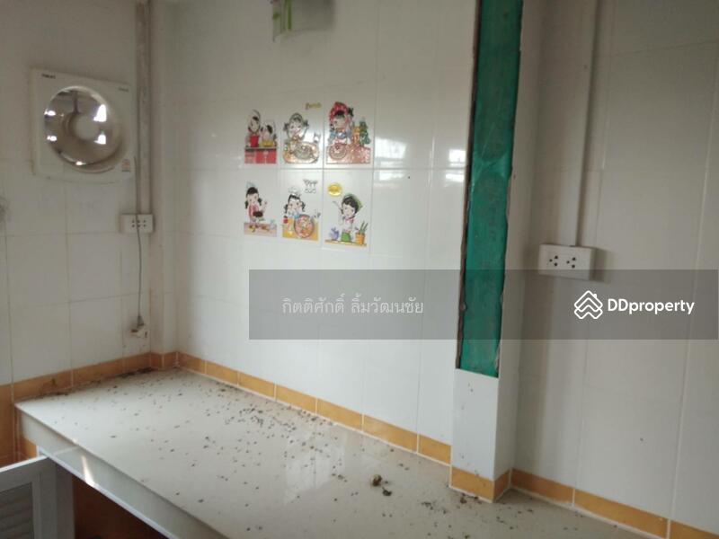 ห้องครัว​ตกแต่งสวย​ มีอุปกรณ์