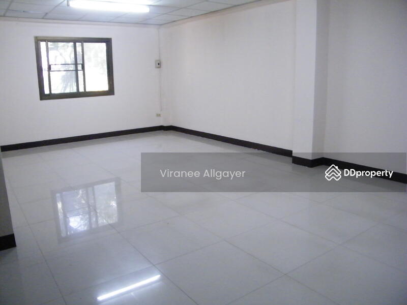 เช่าอาคารพาณิชย์ 2 คูหา 3 ชั้นครึ่ง, Nakhon Ratchasima, Cho Ho, Muang Nakhon Ratchasima, Nakhon Ratchasima, , 128 sqm, Shophouse For Rent, by วิรณี, 7734939 - DDproperty.com