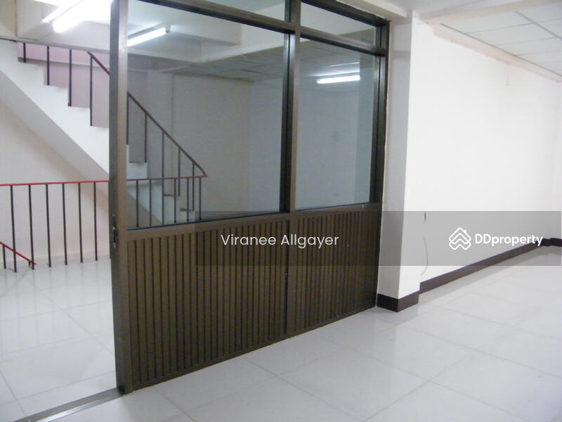 เช่าอาคารพาณิชย์ 2 คูหา 3 ชั้นครึ่ง, Nakhon Ratchasima, Cho Ho, Muang Nakhon Ratchasima, Nakhon Ratchasima, , 128 sqm, Shophouse For Rent, by วิรณี, 7734939 - DDproperty.com