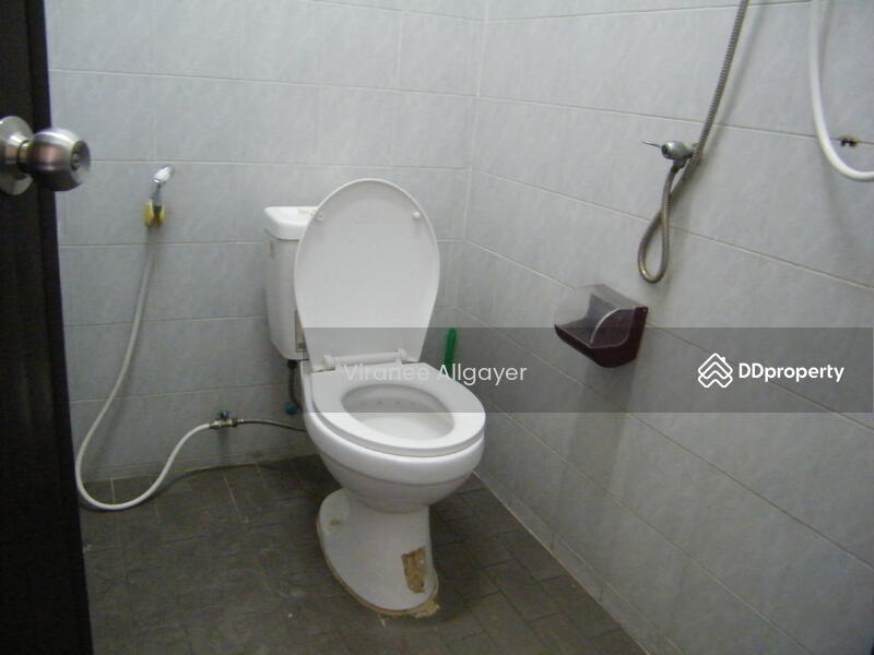 เช่าอาคารพาณิชย์ 2 คูหา 3 ชั้นครึ่ง, Nakhon Ratchasima, Cho Ho, Muang Nakhon Ratchasima, Nakhon Ratchasima, , 128 sqm, Shophouse For Rent, by วิรณี, 7734939 - DDproperty.com