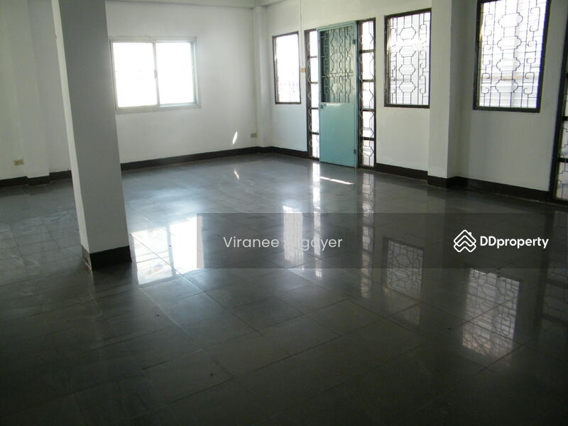เช่าอาคารพาณิชย์ 2 คูหา 3 ชั้นครึ่ง, Nakhon Ratchasima, Cho Ho, Muang Nakhon Ratchasima, Nakhon Ratchasima, , 128 sqm, Shophouse For Rent, by วิรณี, 7734939 - DDproperty.com