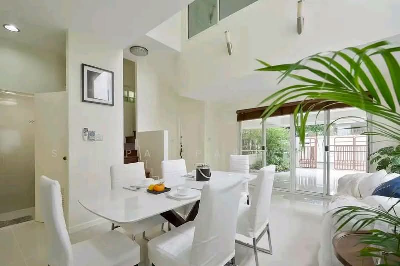 เช่า บ้านเดี่ยว สุขุมวิท 31, 5 ห้องนอน, Bangkok, Khlong Tan Nua, Watthana, Bangkok, 5 Bedrooms, 380 sqm, Single Detached House For Rent, by Sutapat Pariwong, 7750855 - DDproperty.com