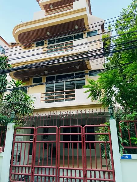 เช่า บ้านเดี่ยว สุขุมวิท 31, 5 ห้องนอน, Bangkok, Khlong Tan Nua, Watthana, Bangkok, 5 Bedrooms, 380 sqm, Single Detached House For Rent, by Sutapat Pariwong, 7750855 - DDproperty.com