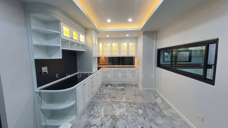 ให้เช่าบ้านเดี่ยวหลังใหญ่ 4 ชั้น ให้เช่า ทำเลทอง ทาวน์อินทาวน์ – เลียบด่วนรามอินทรา, Bangkok, ลาดพร้าาว96, Wang Thonglang, Wang Thonglang, Bangkok, 5 Bedrooms, 600 sqm, Single Detached House For Rent, by Khun Aranya, 7754986 - DDproperty.com