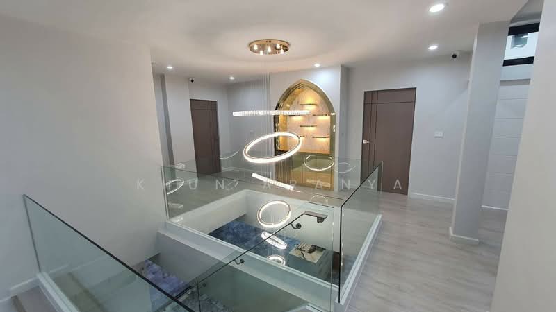 ให้เช่า - ให้เช่าบ้านเดี่ยวหลังใหญ่ 4 ชั้น ให้เช่า ทำเลทอง ทาวน์อินทาวน์ – เลียบด่วนรามอินทรา, กรุงเทพ