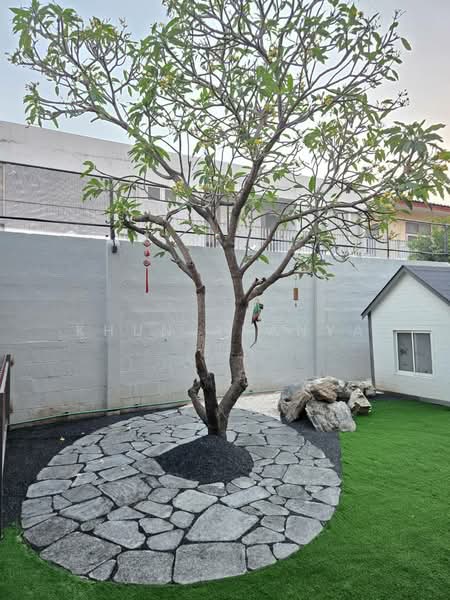 ให้เช่า - ให้เช่าบ้านเดี่ยวหลังใหญ่ 4 ชั้น ให้เช่า ทำเลทอง ทาวน์อินทาวน์ – เลียบด่วนรามอินทรา, กรุงเทพ