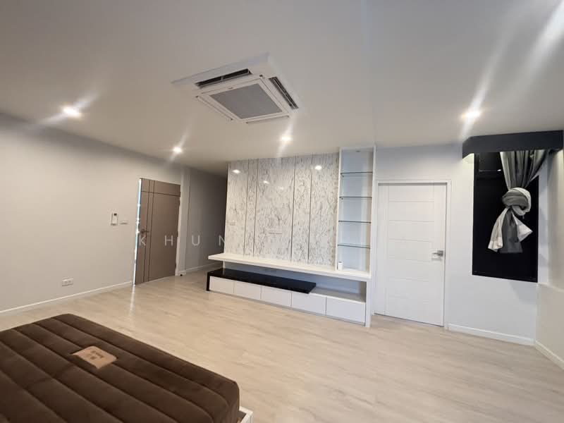 ให้เช่าบ้านเดี่ยวหลังใหญ่ 4 ชั้น ให้เช่า ทำเลทอง ทาวน์อินทาวน์ – เลียบด่วนรามอินทรา, Bangkok, ลาดพร้าาว96, Wang Thonglang, Bangkok, 5 Bedrooms, 600 sqm, Single Detached House For Rent, by Khun Aranya, 7754986 - DDproperty.com