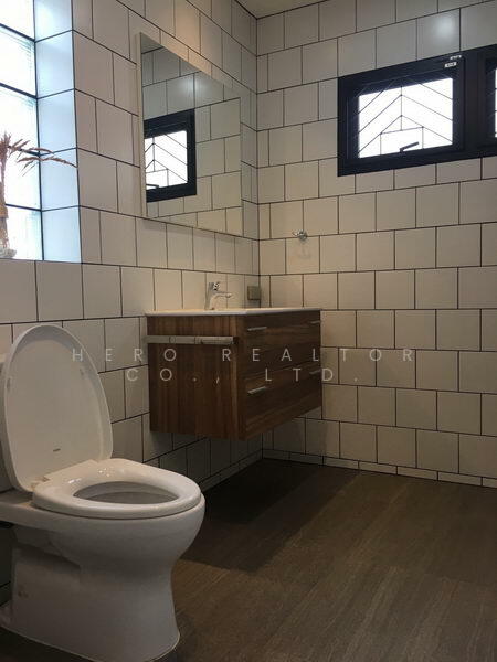 For Rent - For Rent Bangkok Town House Sukhumvit BTS Phrom Phong Watthana BRE13006, Bangkok