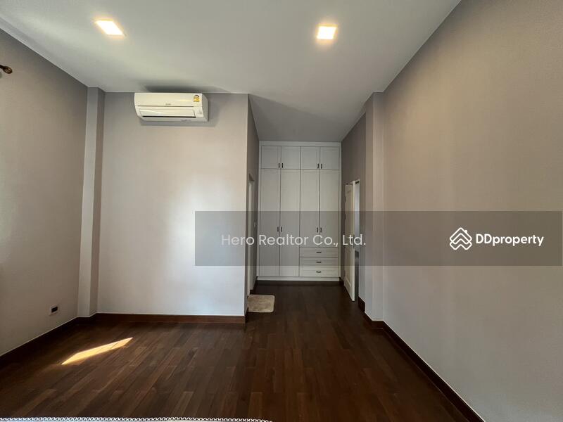 For Rent - For Rent Bangkok Luxury House The Palazzo Srinakarin Road Prawet BRE14008, Bangkok