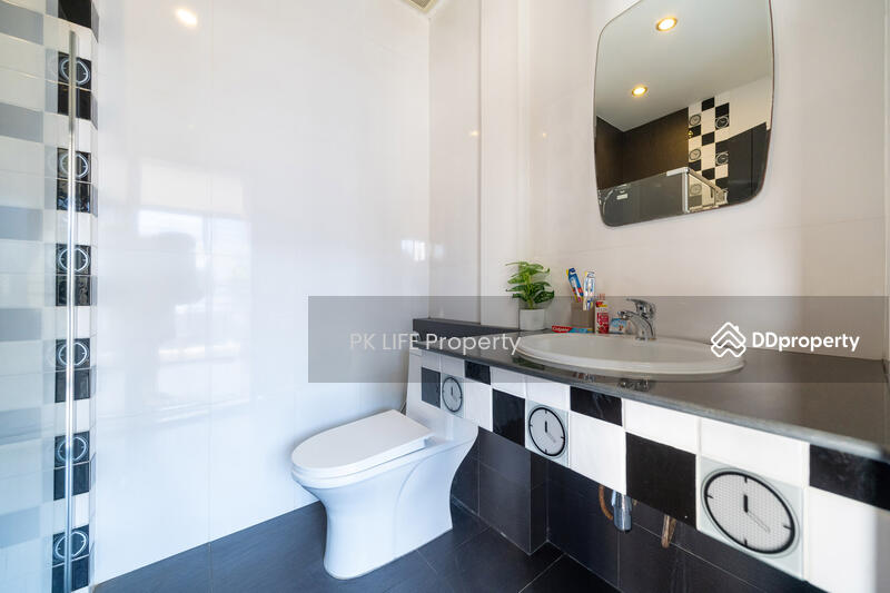 2R0108 House with small pool 4 bedroom 2 bathroom 65,000/month at cherngtalay have fully furnished, Phuket, Choeng Thale, Thalang, Phuket, 4 Bedrooms, 180 sqm, Single Detached House For Rent, by PK LIFE Property, 7811199 - DDproperty.com