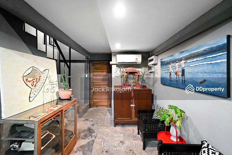 For Sale - ขายอาคารพาณิชย์ ย่านสีลม 5นอน 5น้ำ 5ชั้น 12 ตรว พร้อมผู้เช่า, Bangkok