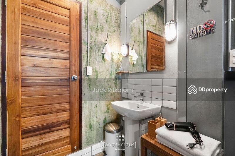For Sale - ขายอาคารพาณิชย์ ย่านสีลม 5นอน 5น้ำ 5ชั้น 12 ตรว พร้อมผู้เช่า, Bangkok