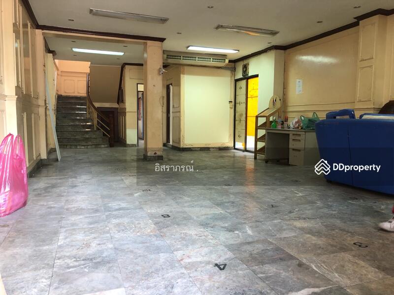 ให้เช่า ทาวน์เฮ้าส์ ทำออฟฟิศ หรือพักอาศัย ไกล้ MRT สถานีห้วยขวาง, Bangkok, ประชาราษฏร์บำเพ็ญ, Huai Khwang, Bangkok, 7 Bedrooms, 300 sqm, Townhouse For Rent, by ไอรินทร์ อัครชัยธนรักษ์, 7924156 - DDproperty.com