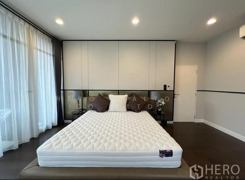 For Rent Bangkok Single House Setthasiri Krungthep Kreetha Hua Mak Bang Kapi BRE15146, กรุงเทพ, หัวหมาก, บางกะปิ, กรุงเทพ, 260 ตร.ม., บ้านเดี่ยว ให้เช่า, โดย Hero Realtor Co., Ltd., 7951465 - DDproperty.com