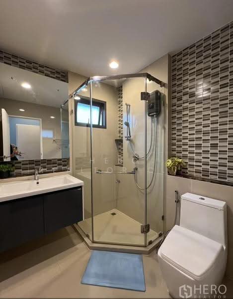 For Rent Bangkok Single House Setthasiri Krungthep Kreetha Hua Mak Bang Kapi BRE15146, bangkok, Hua Mak, Bang Kapi, Bangkok, 4 Bedrooms, 260 sqm, Single Detached House For Rent, by Hero Realtor Co., Ltd., 7951465 - DDproperty.com