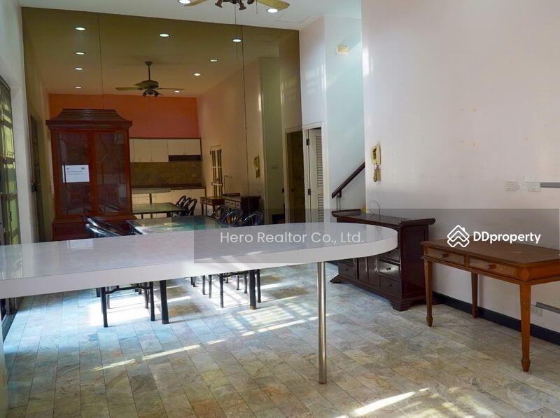ให้เช่า - For Rent Bangkok Town House Home Office BTS Phloen Chit Lumphini Pathum Wan BRE15152, กรุงเทพ