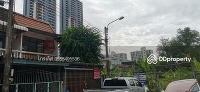 ขาย - ขายทาวน์เฮาส์มือสอง ในห้วยขวาง ประชาอุทิศ 18 ทำใหม่และตกแต่งใหม่ สุดซอยซ้ายมือ หัวมุมหลังสุดท้าย, กรุงเทพ