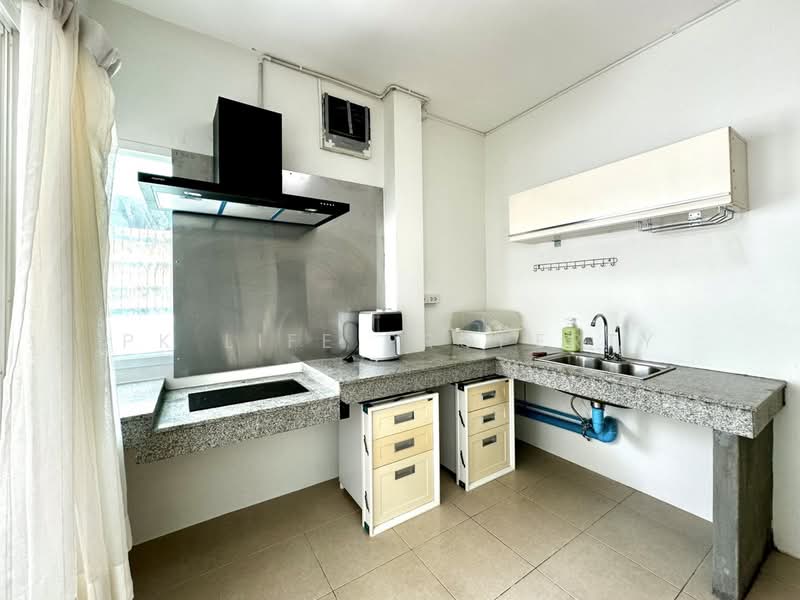 10R0210 This House 3 bedroom 3 bathroom 18,000/month at Rassada, ภูเก็ต, รัษฎา, เมืองภูเก็ต, ภูเก็ต, 100 ตร.ม., บ้านเดี่ยว ให้เช่า, โดย PK LIFE Property, 8013727 - DDproperty.com