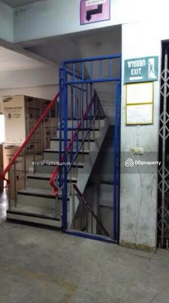 ทางขึ้น สามารถแยกชั้นเป็นสัดส่วนได้ 