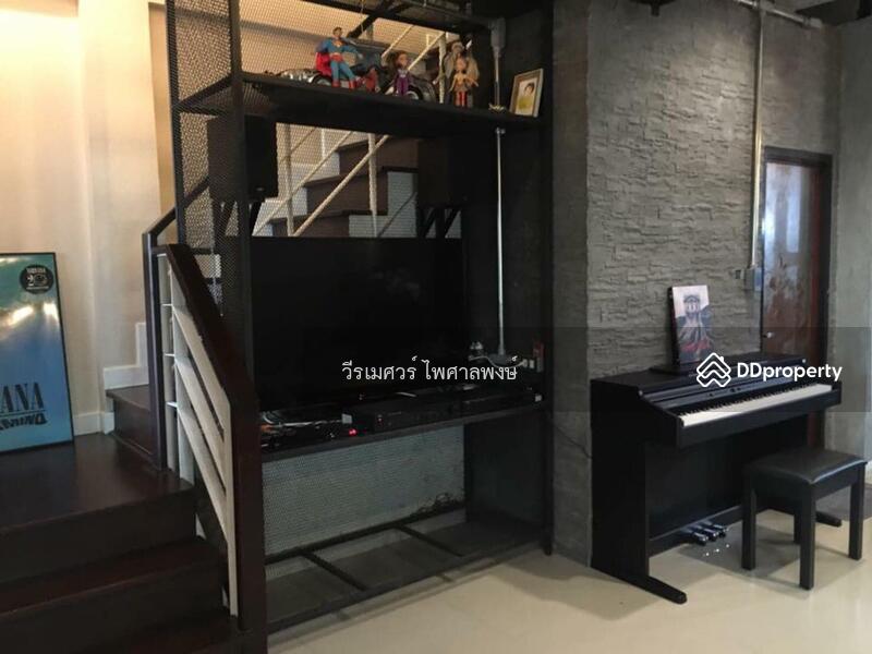 ขายถูก ทาวน์โฮม นวมินทร์ 163 หลังมุม (ตกแต่งสไตล์ลอฟท์ +ใกล้สถานีรถไฟฟ้า 1.5 Km.) 180 ตร.ม.